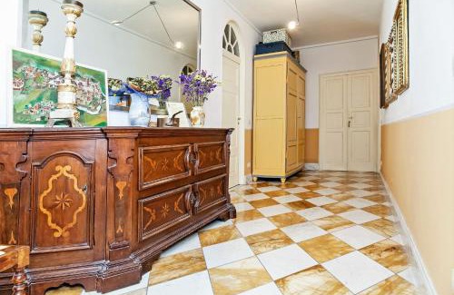 Massa Cama Y Desayuno | Cavour33
