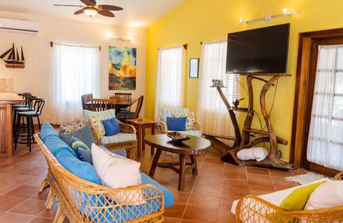 San Pedro Hotel | Caye Casa