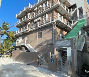 Cayo Corker Hotel | Caye Caulker Beach Hotel