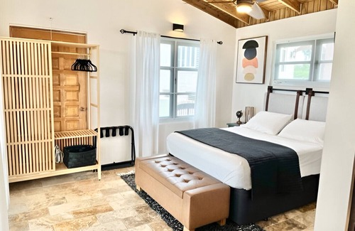 La Mela Casa | Cayito Del Sol: Sea Suite