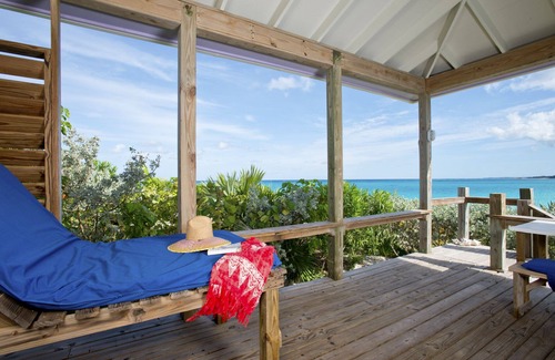 Governor's Harbour Casa | Cayo Loco Romantic Atlantic Beachfront Honeymoon WiFi / SUP
