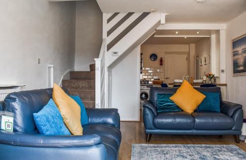 Cayton Casa | Cayton Cove Cottage