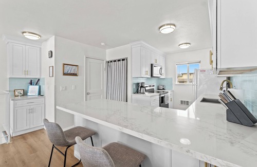 Cayucos Condominio | Cayucos Beach Retreat - Perfect location, ocean views!