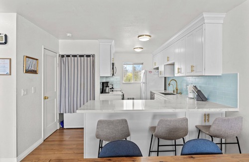 Cayucos Condominio | Cayucos Beach Retreat - Perfect location, ocean views!