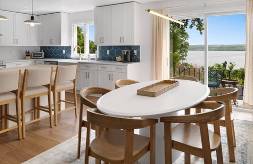 Ovid Casa | Cayuga Lake | 18 Guest | Wine Trail | Lake Access