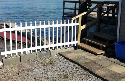 Romulus Cabaña | Lago Cayuga - Fácil acceso al agua y al vino - Casa francesa temática