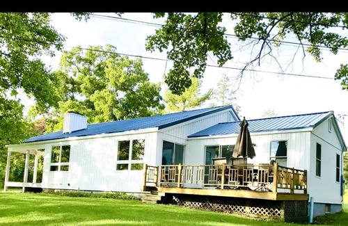 Sheldrake Casa | Cayuga Lake Renovated Quiet Home on Waterfront Property in Sheldrake