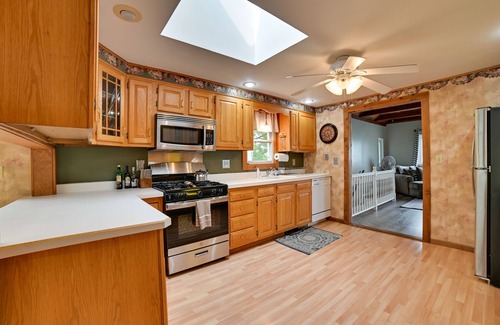 Seneca Falls Cabaña | Cayuga Lake Retreat in Seneca Falls w/ Dock!