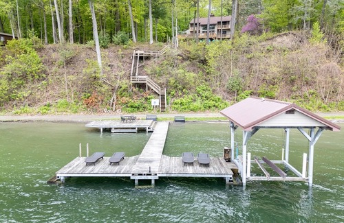 Ovid Casa | Cayuga Lakefront | Private | Dock