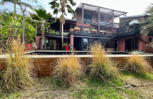 L'Etang-Sale Casa | Caz Margouillat
