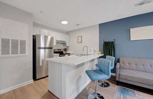 Westover Apartamento | CB 965-104 Modern Fayetteville Charm