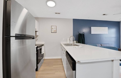 Westover Apartamento | CB 965-104 Modern Fayetteville Charm