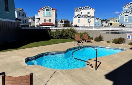 Whalehead Beach Casa | CB26 TJ's Beach Bungalow