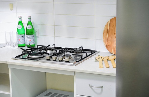 Chinatown Apartamento | CBD 3br apt for 8 guests near Train & Shopping in Ultimo