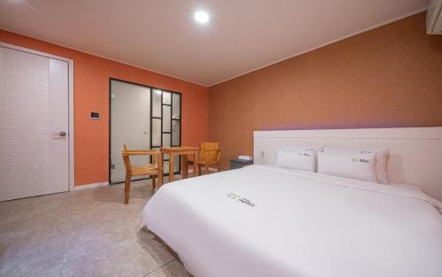 Beomil-dong Hotel | CC Hotel