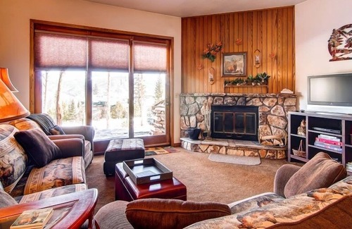 Wildernest Condominio | Cc102 Buffalo Ge 2 Bedroom Condo by Redawning