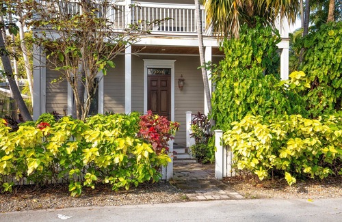 Old Town Villa | CEASAR'S PARADISE - A MODERN LUXURY RETREAT W/ 4+ Bedrooms/ 5.5 Baths