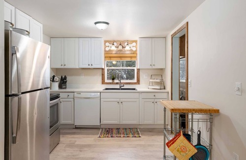 Carp Lake Cabina | Cecil Bay Family Cottage