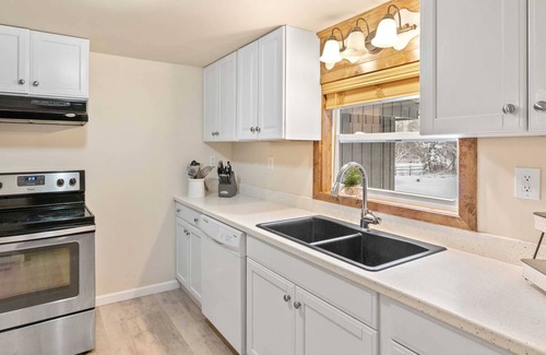 Carp Lake Cabina | Cecil Bay Family Cottage