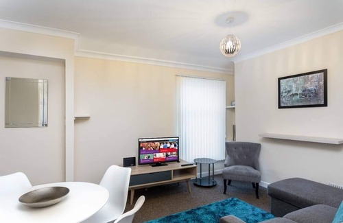 Cwmbrwla Apartamento | Cecil Lodge - 2 Bed Apartment