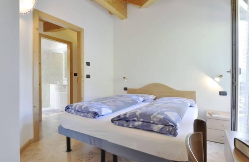 Fontanazzo Apartamento | Apartamento Cecilia en Campitello - 6 personas, 3 dormitorios