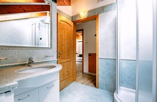 Fontanazzo Apartamento | Apartamento Cecilia (CPO396) en Campitello - 4 personas, 2 dormitorios