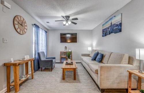 Memphis Casa | Cedar Ave Escape