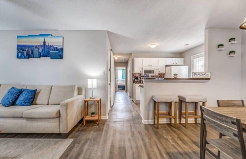 Memphis Casa | Cedar Ave Escape