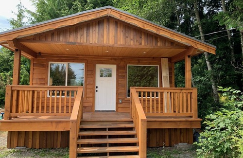 Ucluelet Cabina | Cedar Cabin - Brand new cabin on large property