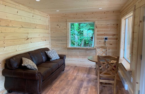 Ucluelet Cabina | Cedar Cabin - Brand new cabin on large property