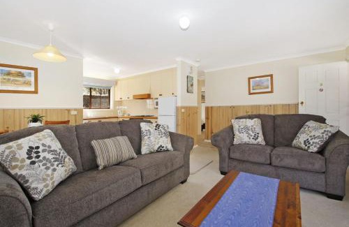 Bright Casa | Cedar Cottage - Unit 3 Tudor Village