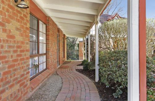 Bright Casa | Cedar Cottage - Unit 3 Tudor Village