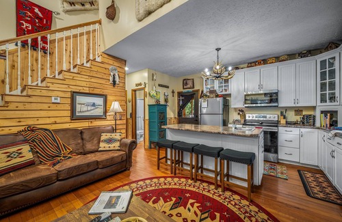 Mentone Cabina | Cedar Cove-fishing, hot tub, fire pit & playhouse
