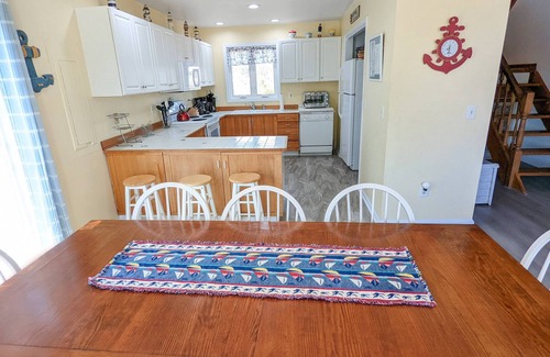 Deep Hole Casa | Cedar Cove - Waterfront home w/ Fire pit!