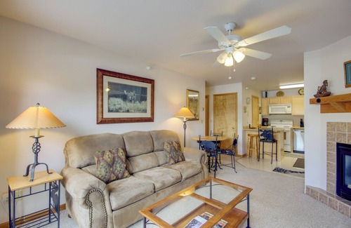 Powder Ridge Condominio | Cedar Creek Condo: Free Shuttle to Big Sky Resort!
