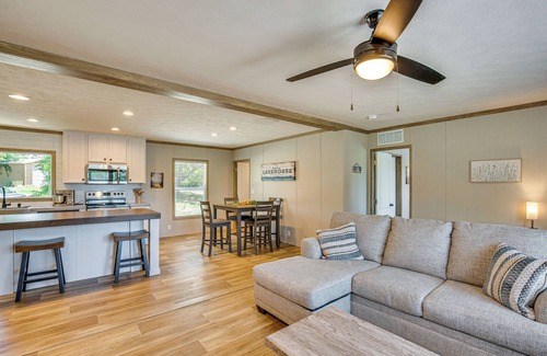 Seven Points Casa | Cedar Creek Reservoir Home w/ Private Boat Ramp!