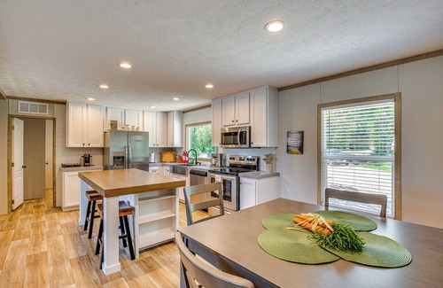 Seven Points Casa | Cedar Creek Reservoir Home w/ Private Boat Ramp!