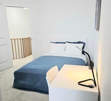 Bendale Casa | CEDAR Double Room with attached private Bathroom and Balcony in Toronto, ON, Canada