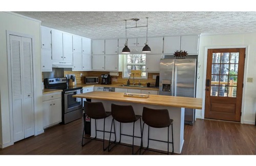 Buckhead Casa | Cedar Lake Retreat