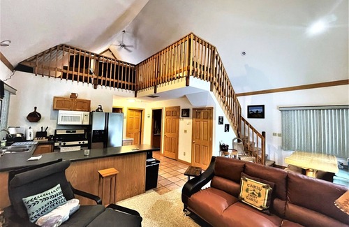 Park Falls Cabina | Cedar Lodge | 3 Bed, 1 Bath On the River