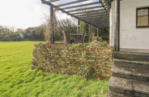 St Wenn Cabaña | Cedar Lodge, WADEBRIDGE