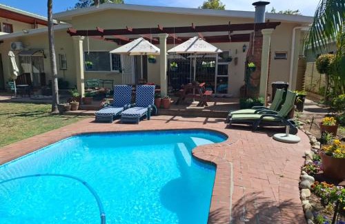 Robertson Casa | Cedar Lodge Guest House