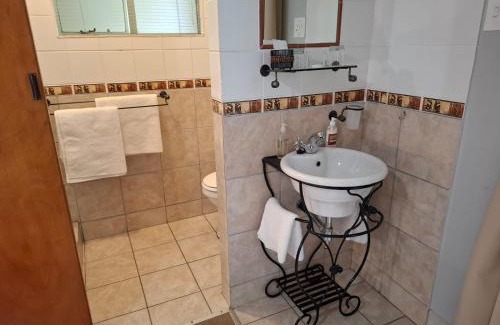 Robertson Casa | Cedar Lodge Guest House