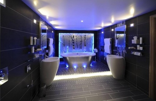Windermere Casa | Cedar Manor