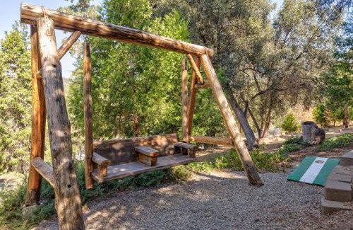 Yosemite Forks Casa | Cedar Mountain Lodge