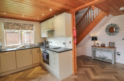 Winkleigh Cabaña | CEDAR, pet friendly, luxury holiday cottage, with a garden in Dolton