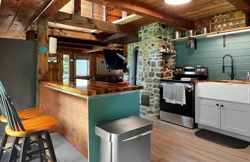 Shirley Cabina | Cedar Retreat Cabin (Direct ATV/Snowmobile access)