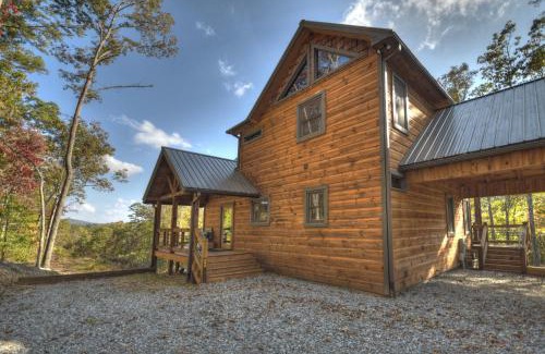 Mineral Bluff Casa | Cedar Ridge - Secluded Mineral Bluff Cabin - Hot Tub, Game Room, Outdoor Fireplace, Stunning Views