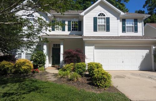 Concord Casa | Cedar's Corner In Concord Spacious & Clean