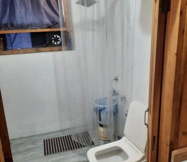 Matiana Cabina | cedar tree cottage gadakufri